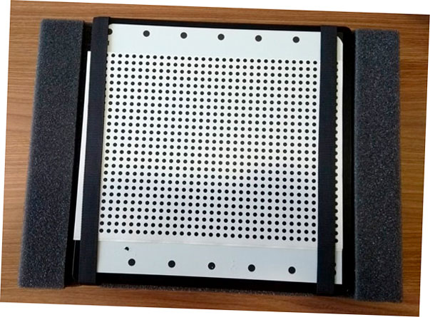 La gran placa de calibración del RangeVision Spectrum.