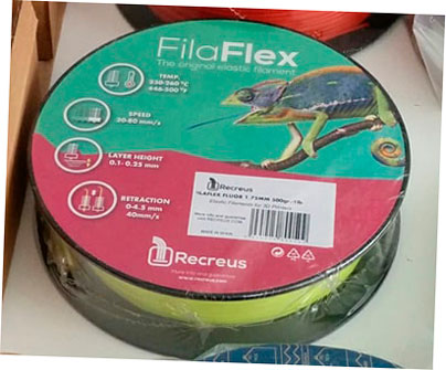 Un simple empaque de plástico para el Recreus FilaFlex.