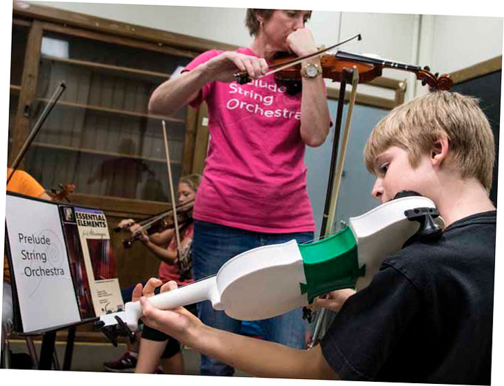 un nino de 11 anos construye un violin funcional con una impresora 3d 5f6beac881f36